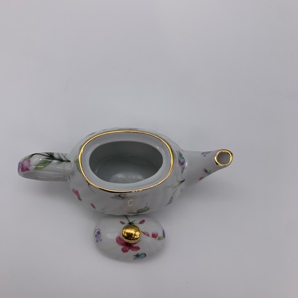Special Place Victorian Style Miniature Teapot With Lid & Handle Floral Pattern - Picture 8 of 9